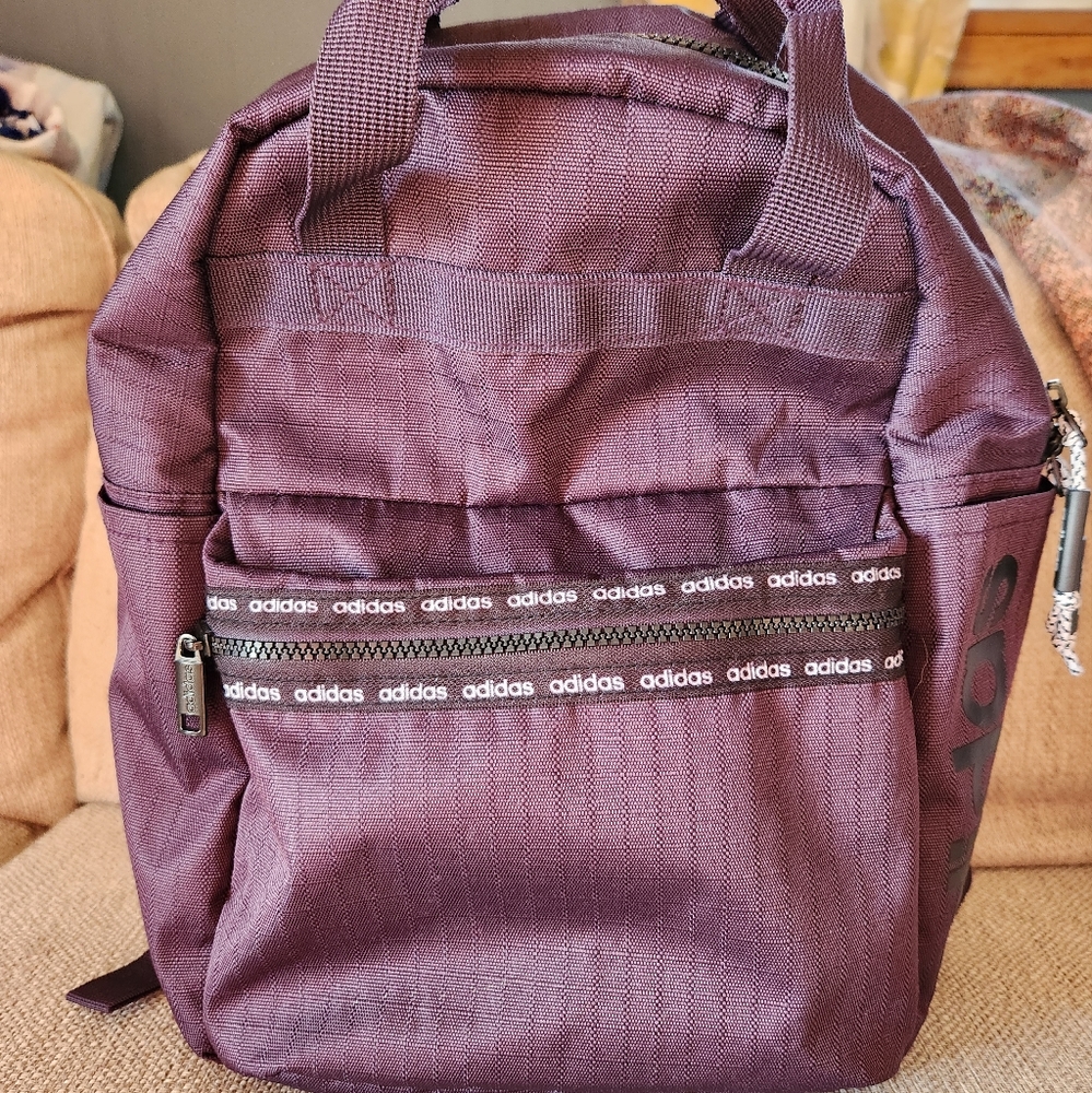 WOMENS ADIDAS ESSENTIALS BACKPACK